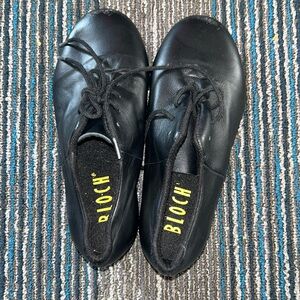 Bloch tap shoes